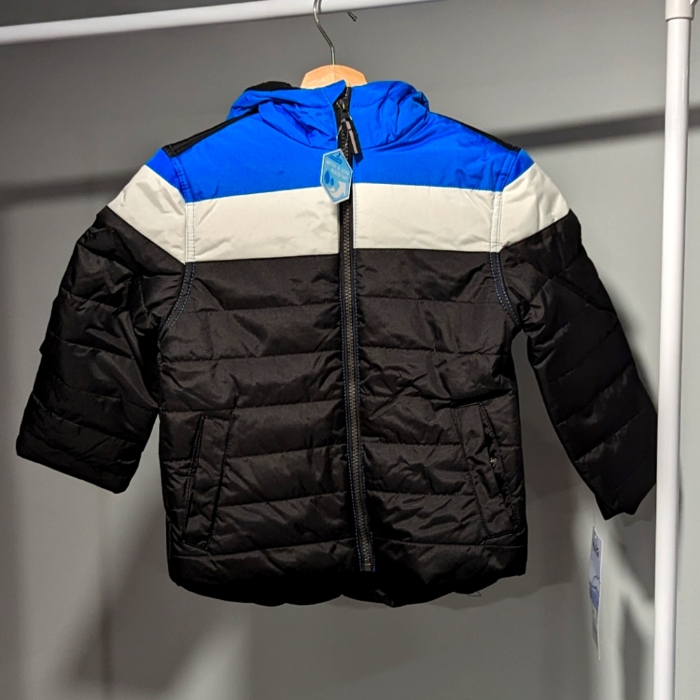Whales Tail Outerwear Boys Size 4 Blue and Black With Inside Name Tag